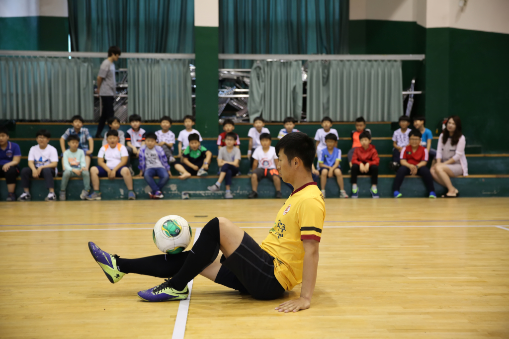 jpg_160526 희망축구교실(염주초등학교)-08.jpg