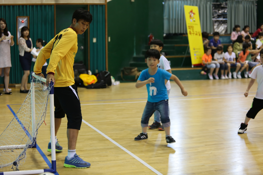 jpg_160526 희망축구교실(염주초등학교)-66.jpg