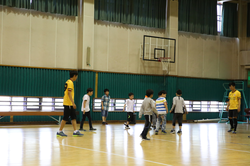 jpg_160526 희망축구교실(염주초등학교)-59.jpg