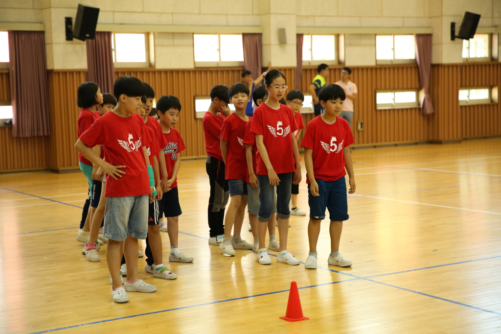 jpg_150602 희망축구교실(신용초등학교)21.jpg