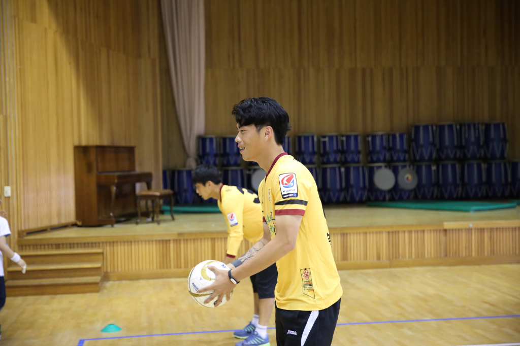 jpg_160526 희망축구교실(염주초등학교)-34.jpg