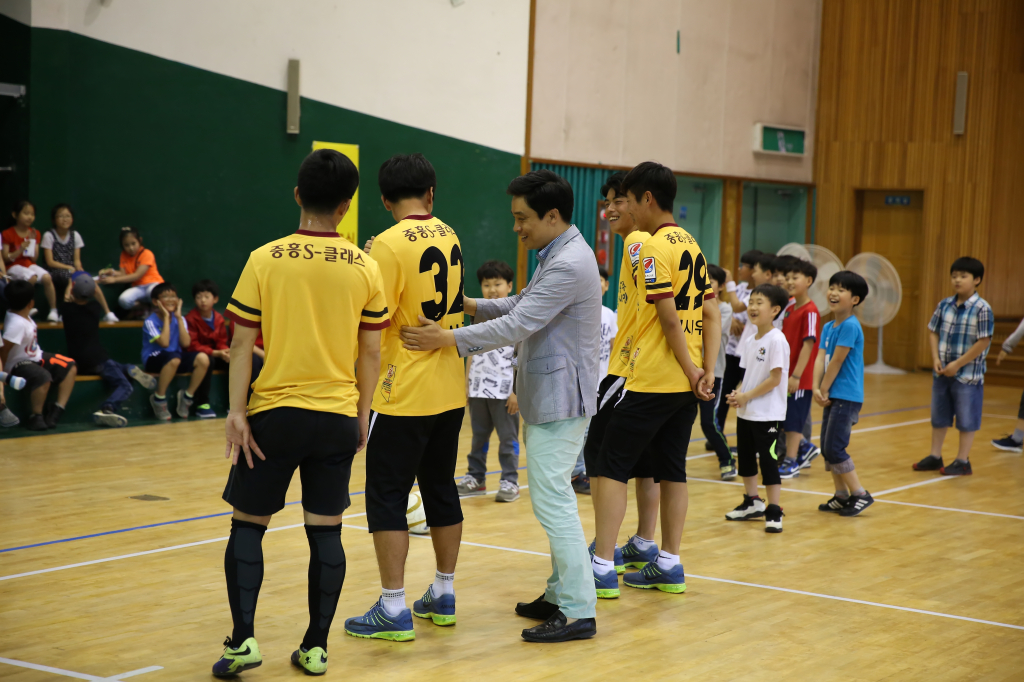 jpg_160526 희망축구교실(염주초등학교)-47.jpg