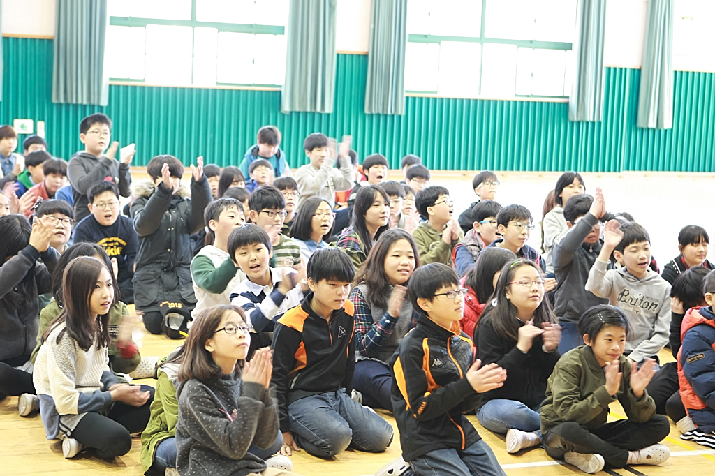 160317 희망축구교실 74회(금호초등학교)-58.jpg