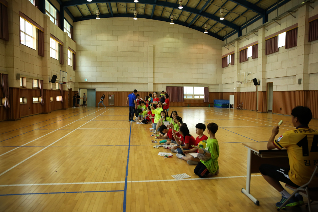 jpg_150602 희망축구교실(신용초등학교)99.jpg