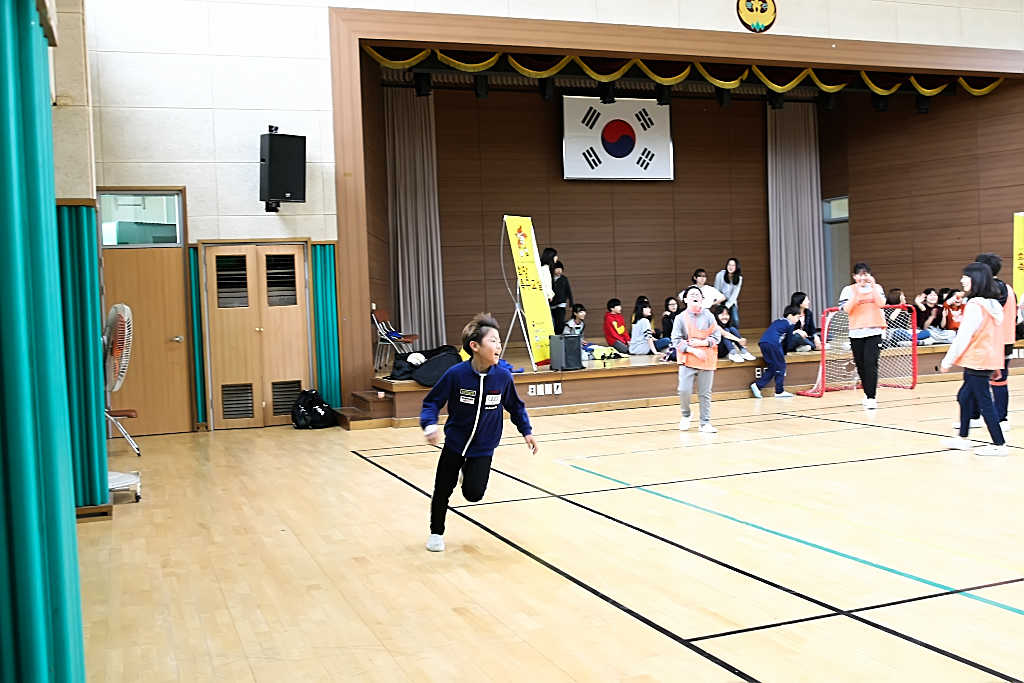 160428 희망축구교실(봉주초등학교)-35.jpg