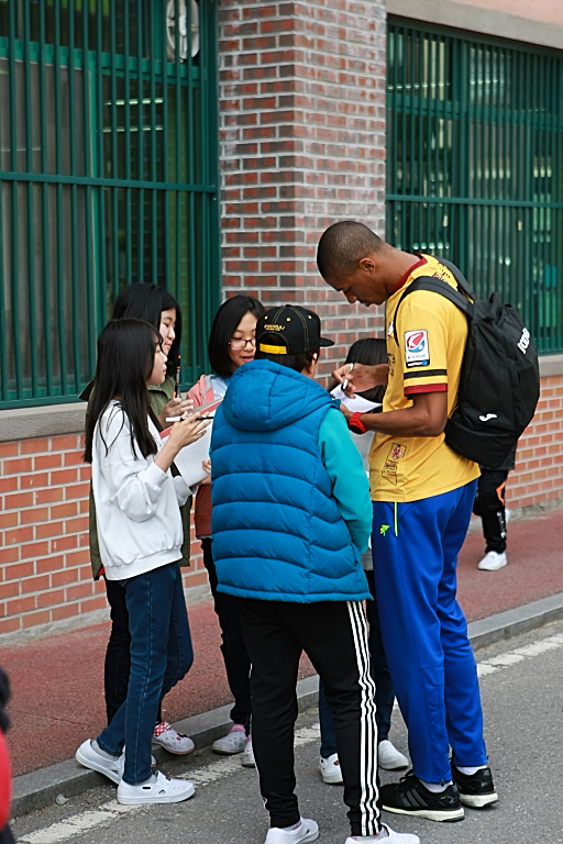 160317 희망축구교실 74회(금호초등학교)-84.jpg