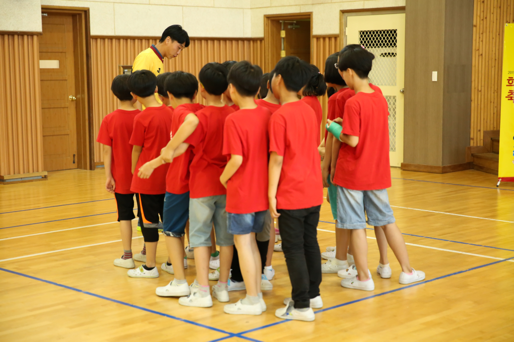 jpg_150602 희망축구교실(신용초등학교)10.jpg