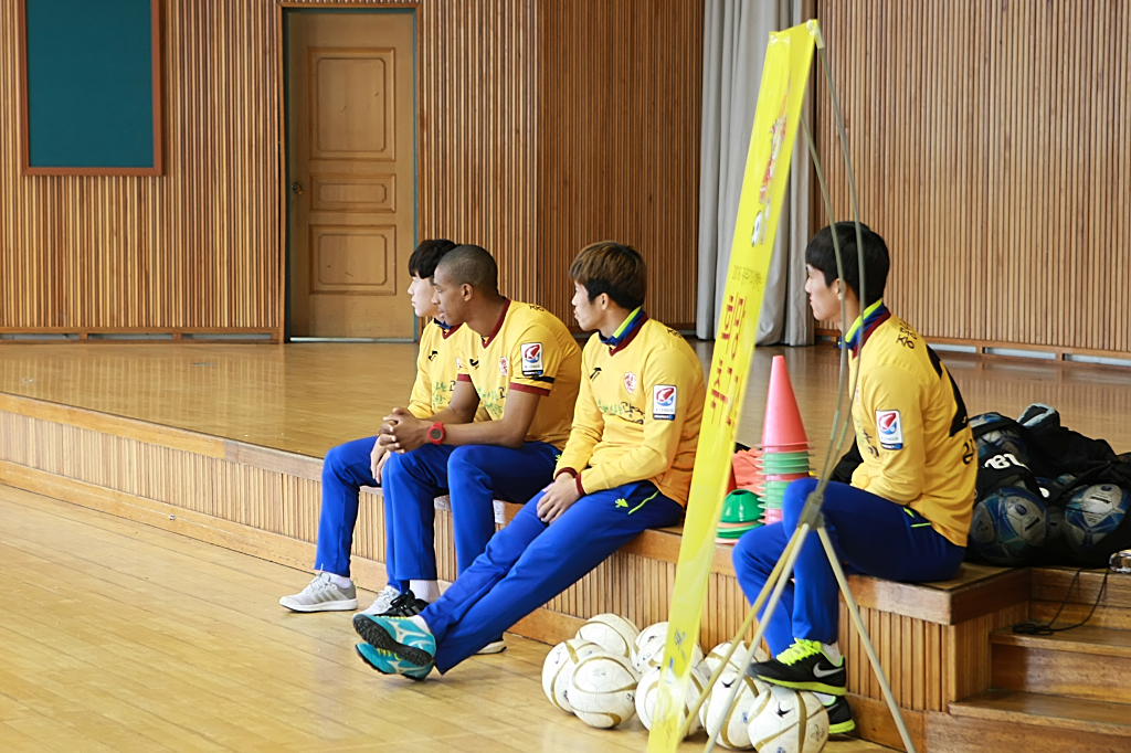 160317 희망축구교실 74회(금호초등학교)-04.jpg