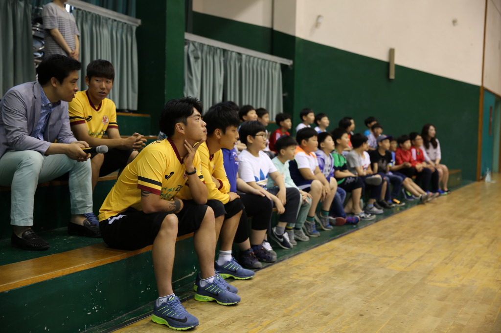 jpg_160526 희망축구교실(염주초등학교)-07.jpg