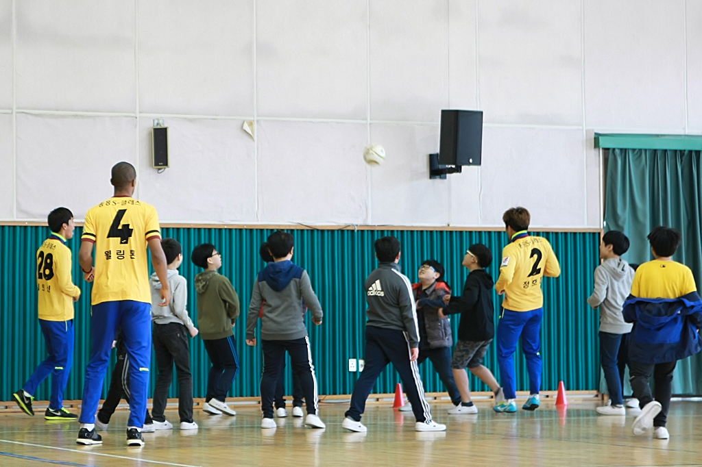 160317 희망축구교실 74회(금호초등학교)-44.jpg