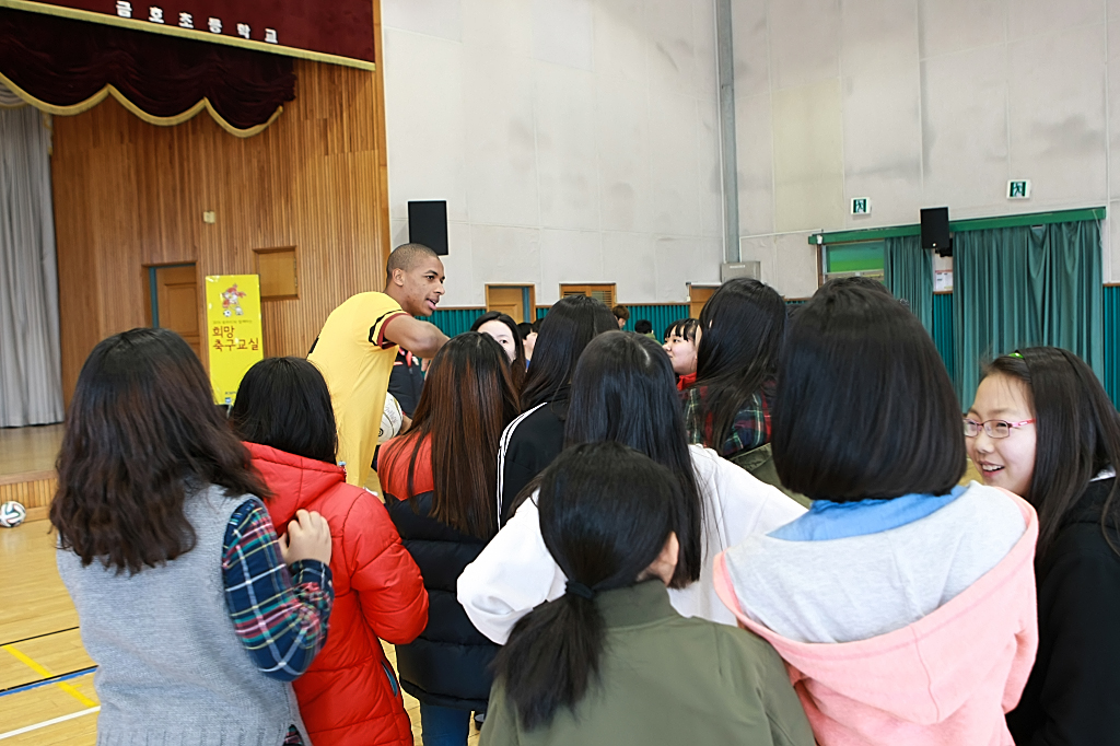 160317 희망축구교실 74회(금호초등학교)-11.jpg